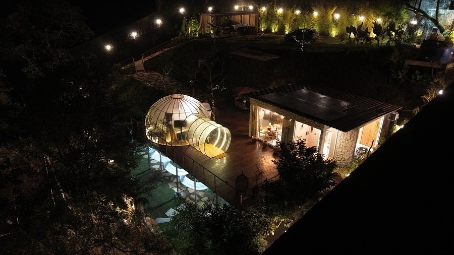 Dentro da cabana bolha